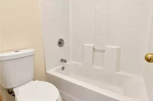 1315 Bonaventure Rd, Savannah, GA 31405 - Photo 14