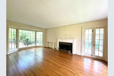 315 E 45th Street, Savannah, GA 31405 - Photo 8