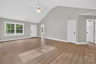 1126 E 56th St, Savannah, GA 31404 - Photo 10
