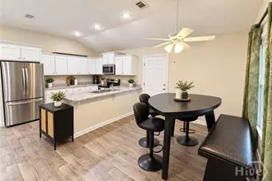 165 Turpentine Cir, Jesup, GA 31545 - Photo 8