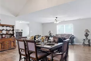 1956 Heathrow Dr, Hinesville, GA 31313 - Photo 14