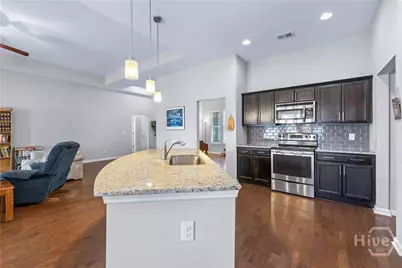 8 Southpark Boulevard, Savannah, GA 31407 - Photo 16