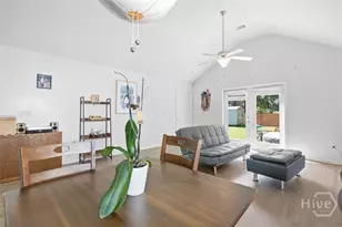 115 S Circle Dr, Savannah, GA 31405 - Photo 8