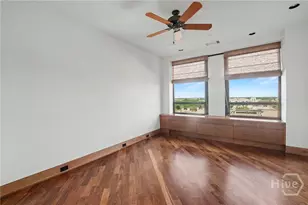 300 Bull St, Savannah, GA 31401 - Photo 36