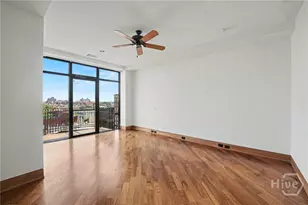 300 Bull St, Savannah, GA 31401 - Photo 30