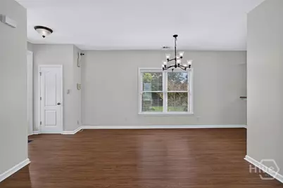 425 E 31st Street, Savannah, GA 31401 - Photo 10