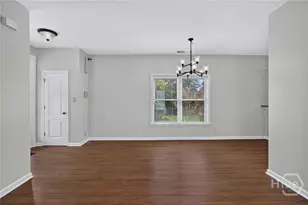 425 E 31st St, Savannah, GA 31401 - Photo 10