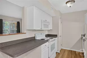 401 N Cromwell Rd, Savannah, GA 31410 - Photo 32