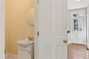 1505 Habersham St, Savannah, GA - Photo 8