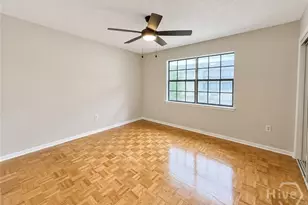 2220 E Victory Dr, Savannah, GA 31404 - Photo 12