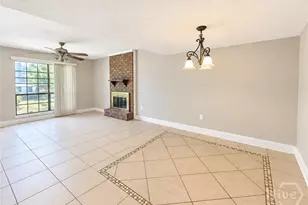 2220 E Victory Dr, Savannah, GA 31404 - Photo 4