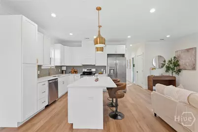 707 E 32nd Street, Savannah, GA 31401 - Photo 14