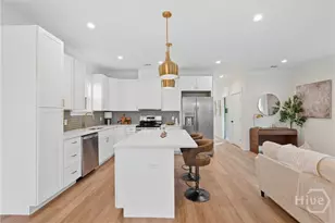 707 E 32nd St, Savannah, GA 31401 - Photo 14