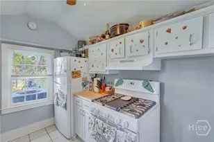 218 W Anderson St, Savannah, GA 31401 - Photo 26