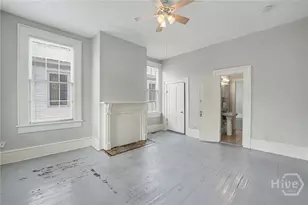 308 E Waldburg St, Savannah, GA 31401 - Photo 16