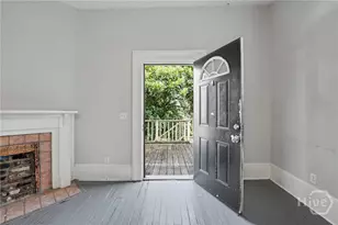 308 E Waldburg St, Savannah, GA 31401 - Photo 12
