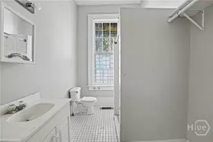 308 E Waldburg St, Savannah, GA 31401 - Photo 34