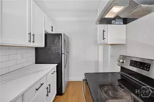 216 E 57th St, Savannah, GA 31405 - Photo 30