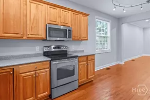 830 E Duffy St, Savannah, GA 31401 - Photo 14
