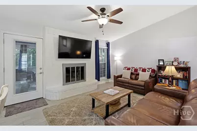 605 Leaning Oaks Drive, Savannah, GA 31410 - Photo 12