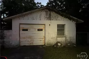 13 W 58th St, Savannah, GA 31405 - Photo 6