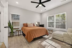 1306 E Waldburg St, Savannah, GA 31404 - Photo 10