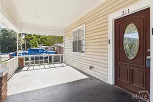 211 W 59th St, Savannah, GA 31405 - Photo 4