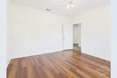 211 W 59th Street, Savannah, GA 31405 - Photo 14
