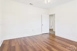 211 W 59th St, Savannah, GA 31405 - Photo 14