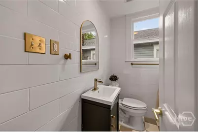 666 E 32nd Street, Savannah, GA 31401 - Photo 16