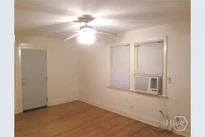 3904 Harmon Street #up, Savannah, GA 31405 - Photo 2