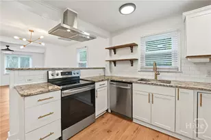 2402 Texas Ave, Savannah, GA 31404 - Photo 14