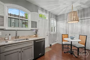 625 Tattnall St, Savannah, GA 31401 - Photo 14