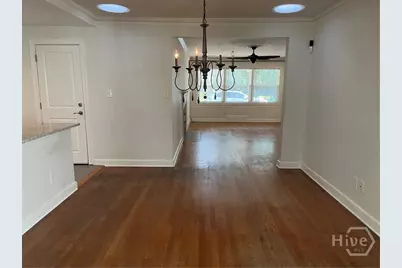21 E 61st Street, Savannah, GA 31405 - Photo 12