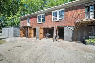 108 W 33rd St, Savannah, GA 31401 - Photo 2