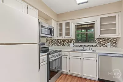 8 Colony Park Drive, Savannah, GA 31406 - Photo 22