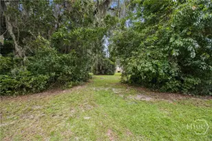 253 Cornfield Ave, Midway, GA 31320 - Photo 4