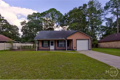 819 Ridgewood Way, Hinesville, GA 31313 - Photo 2