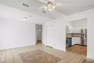 819 Ridgewood Way, Hinesville, GA 31313 - Photo 4