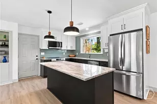 506 Early St, Savannah, GA 31405 - Photo 6