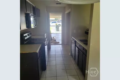 2549 Parkland Boulevard, Hinesville, GA 31313 - Photo 10