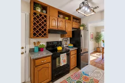 2019 Ashley Road, Savannah, GA 31410 - Photo 18