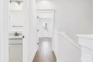 540 E 32nd St, Savannah, GA 31401 - Photo 42