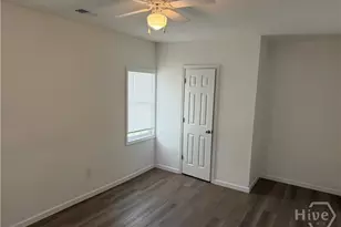 4015 5th St, Garden City, GA 31408 - Photo 8