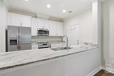 33 Travis Street, Savannah, GA 31406 - Photo 10