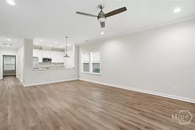 33 Travis Street, Savannah, GA 31406 - Photo 4
