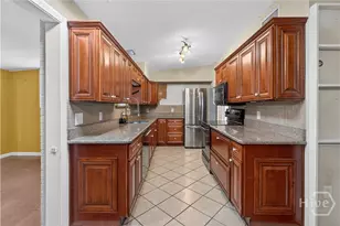 303 E 60th St, Savannah, GA 31405 - Photo 10