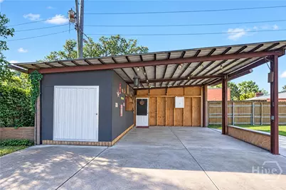 303 E 60th Street, Savannah, GA 31405 - Photo 28