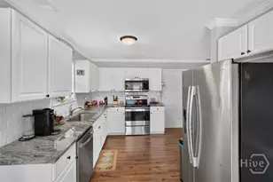1159 Mohawk St, Savannah, GA 31419 - Photo 10