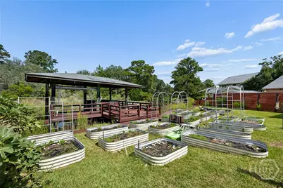 223 Lakeshore Drive, Savannah, GA 31419 - Photo 42